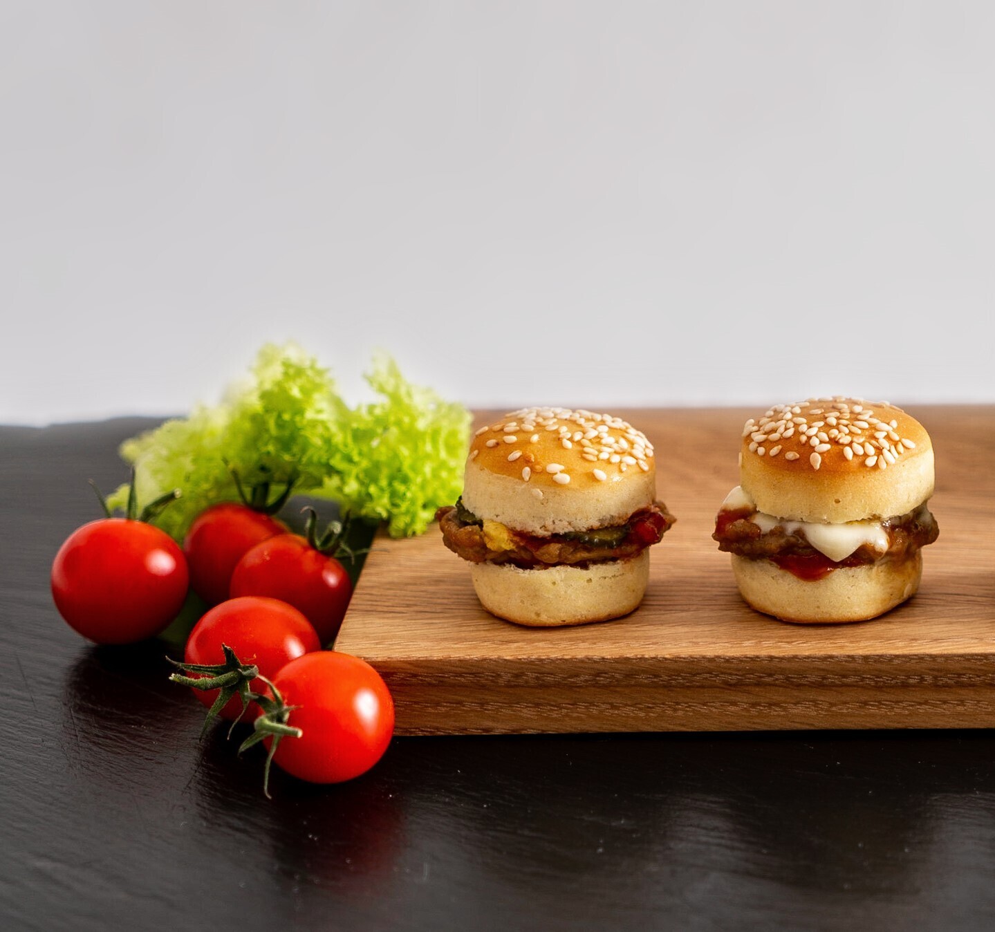 Mini Burger Classic with Swiss meat